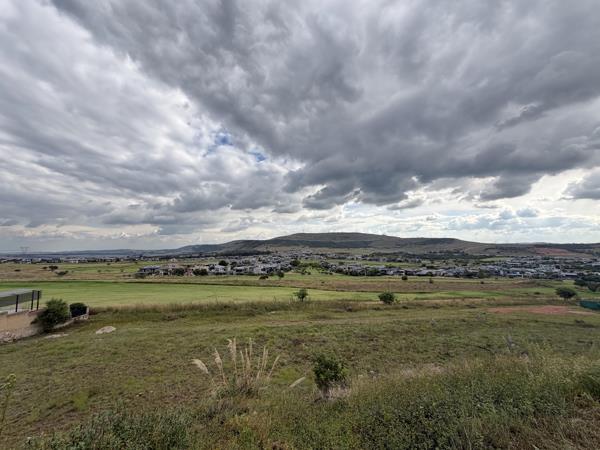 1 037 m² Land