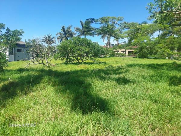 1 452 m² Land
