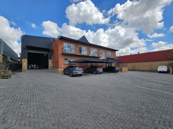1 100 m² Industrial space