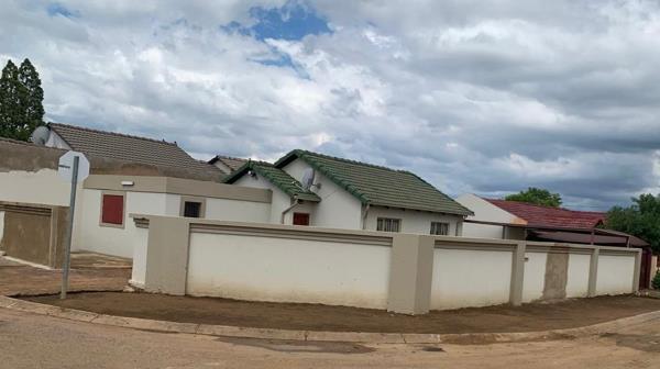 2 Bedroom House