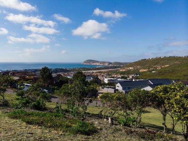 564 m² Land