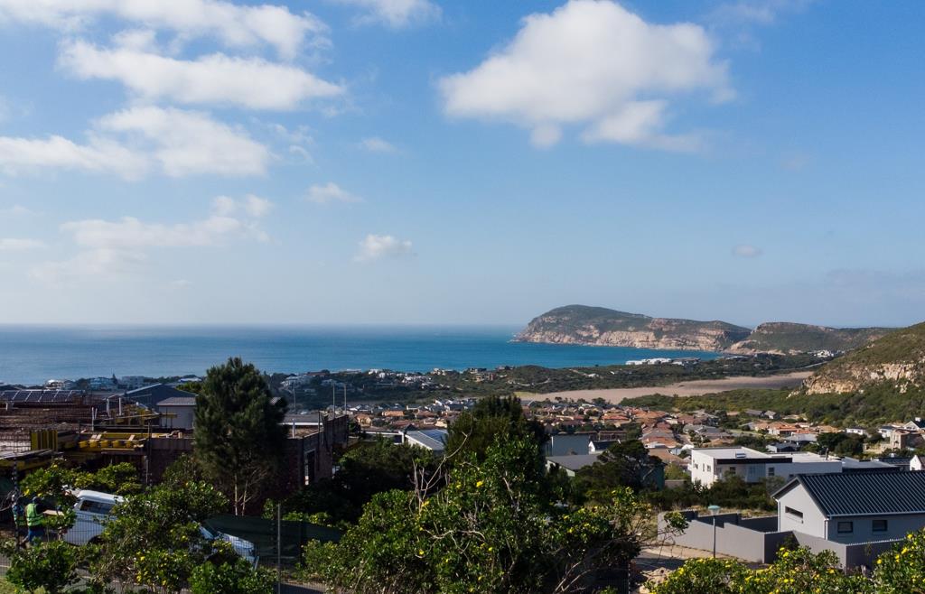 564 m² Land