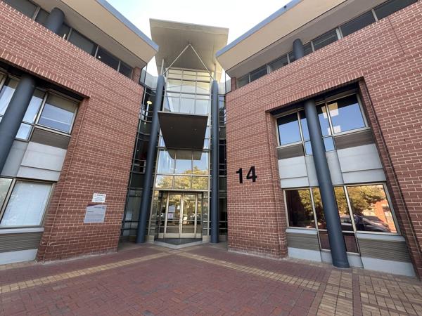 574 m² Commercial space