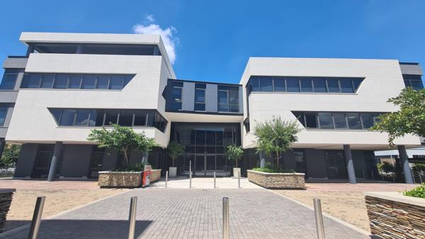 349 m² Office Space