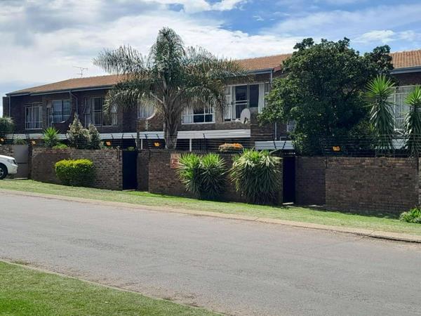 3 Bedroom Townhouse