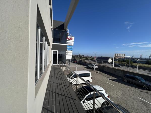324 m² Commercial space