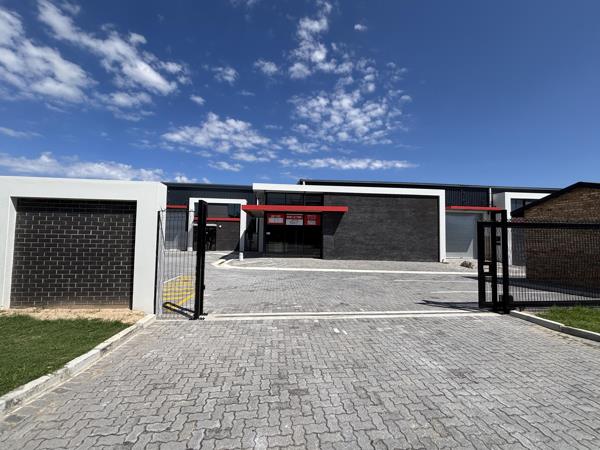 330 m² Industrial space