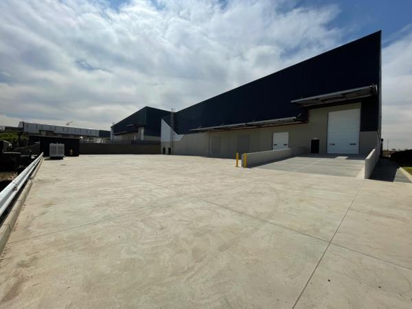 4 883 m² Industrial space