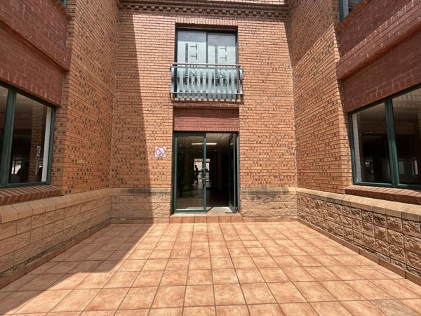 442 m² Commercial space