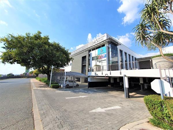 456 m² Office Space