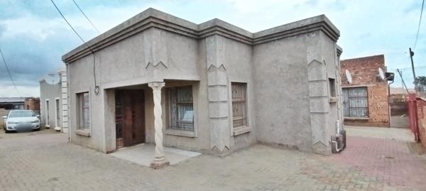 11 Bedroom House