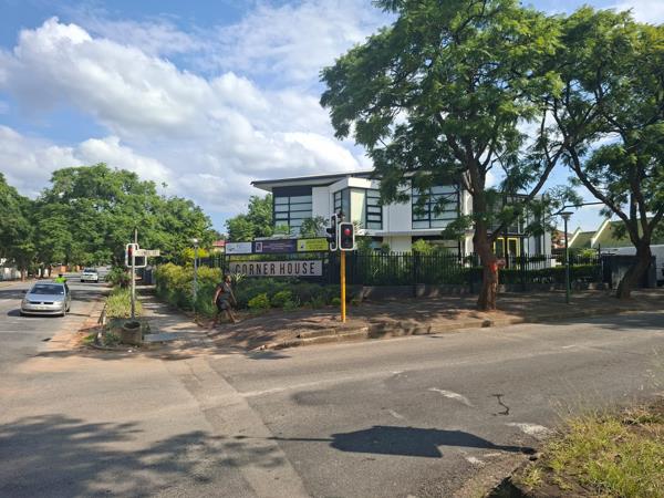 143 m² Commercial space