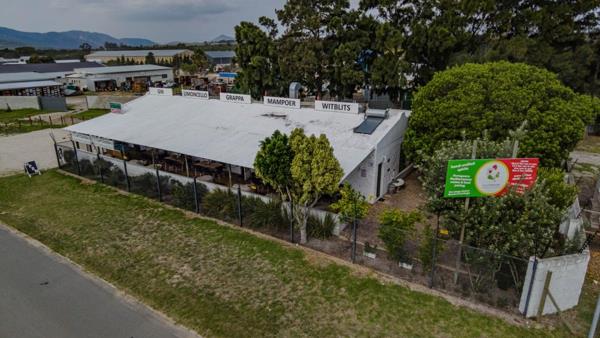 340 m² Commercial space