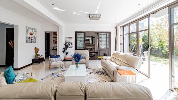 5 Bedroom House