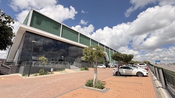 7 600 m² Industrial space
