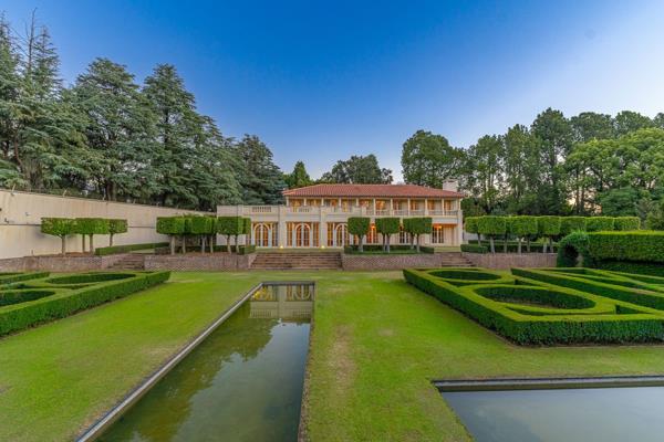 9 Bedroom House