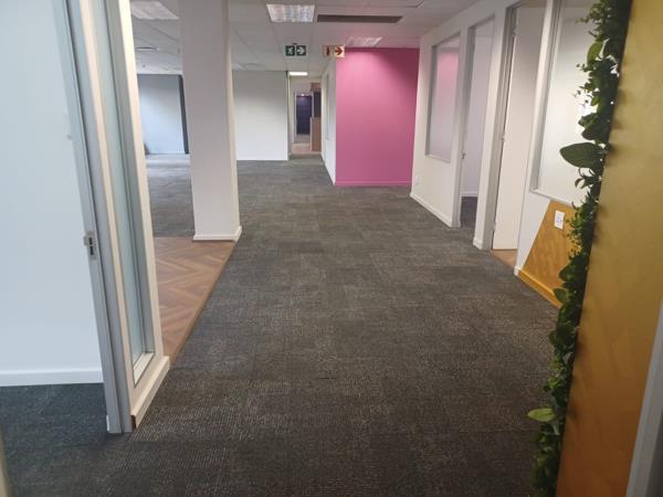 1 263 m² Office Space