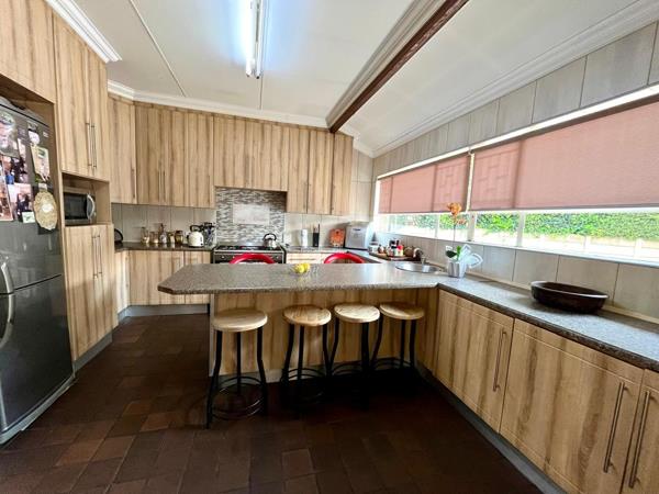 7 Bedroom House