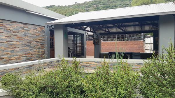 6 Bedroom House