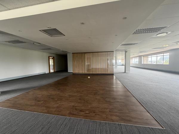 3 486.8 m² Commercial space