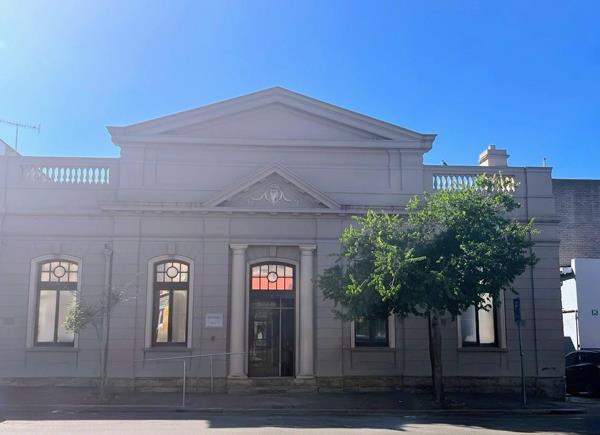 254 m² Office Space