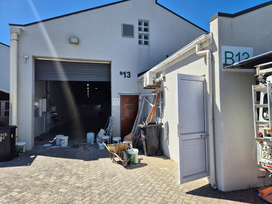 575 m² Industrial space