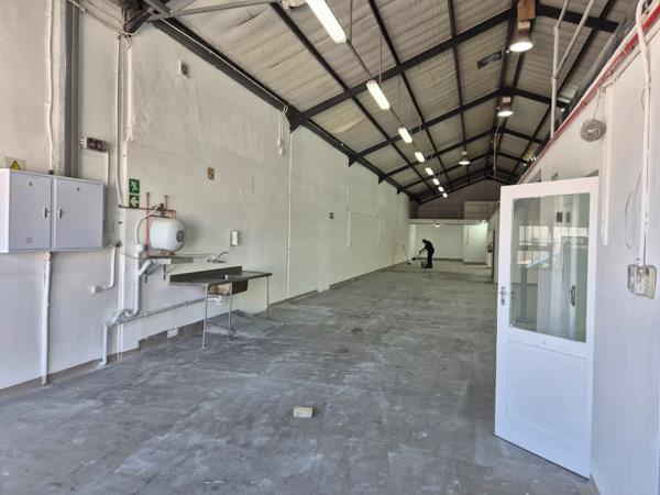 575 m² Industrial space