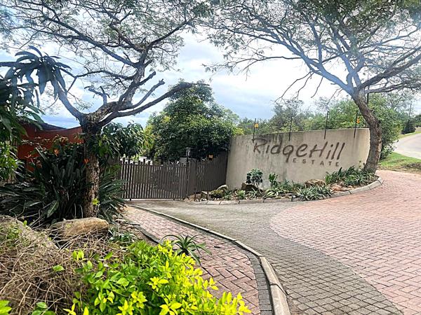 1 054 m² Land