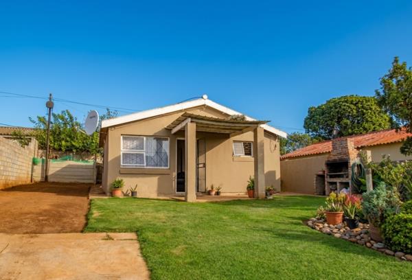2 Bedroom House
