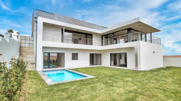 5 Bedroom House