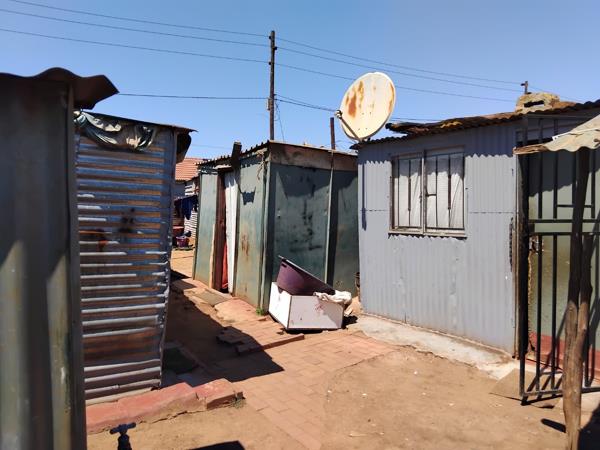 180 m² Land