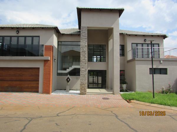 5 Bedroom House
