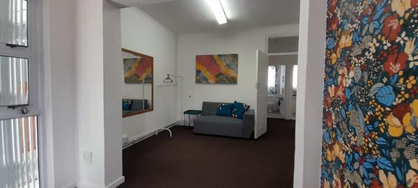 80 m² Commercial space