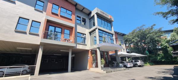 1 000 m² Office Space