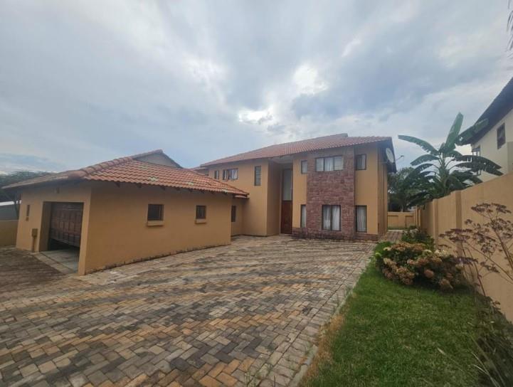 4 Bedroom House in Kyalami Glen Estate