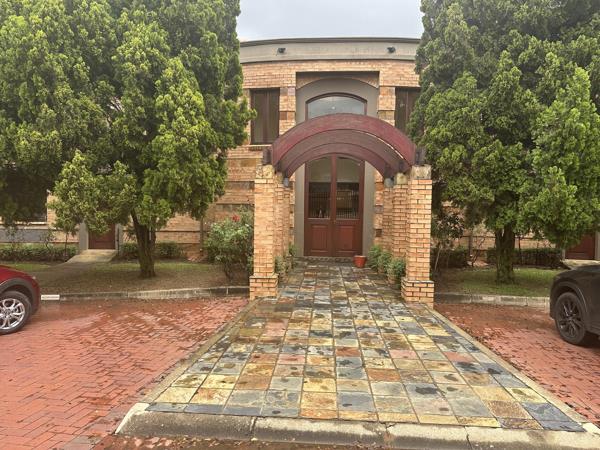 950 m² Commercial space
