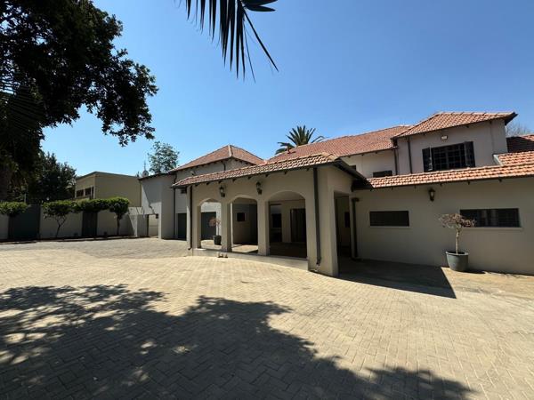 6 Bedroom House