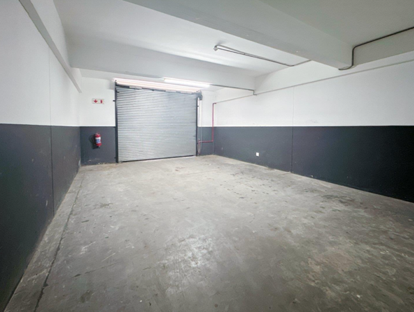 122 m² Commercial space