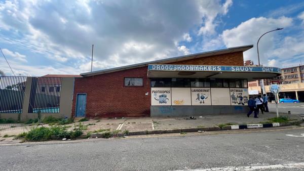 258 m² Retail Space