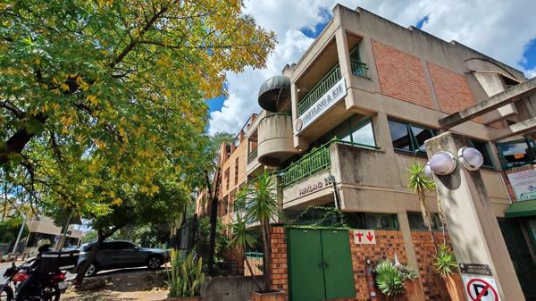 378 m² Office Space