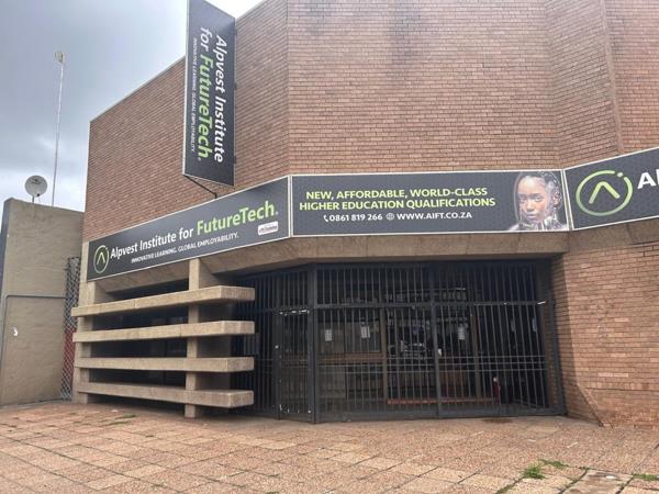 1 428 m² Commercial space