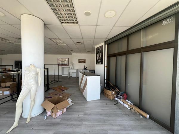346.4 m² Retail Space