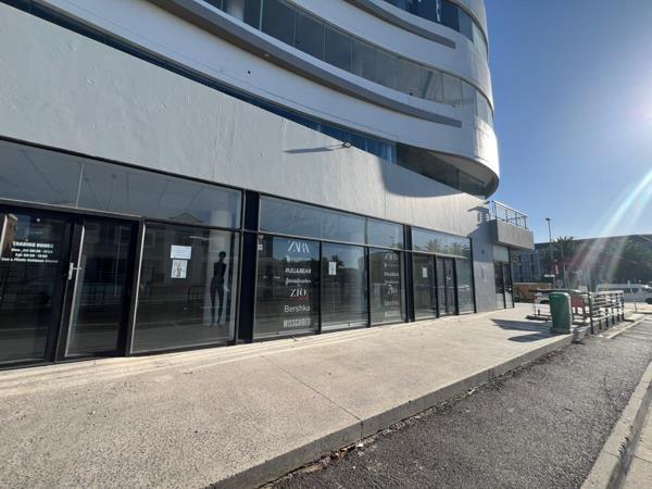 346.4 m² Retail Space