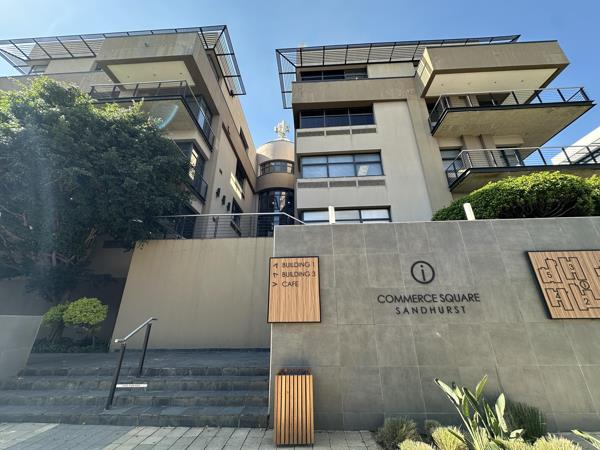 512 m² Commercial space