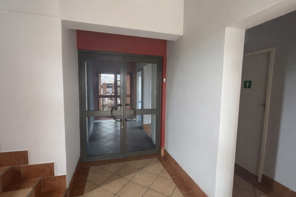 65 m² Commercial space