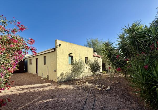 2 Bedroom House