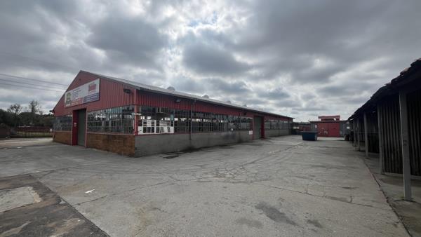 1 300 m² Industrial space