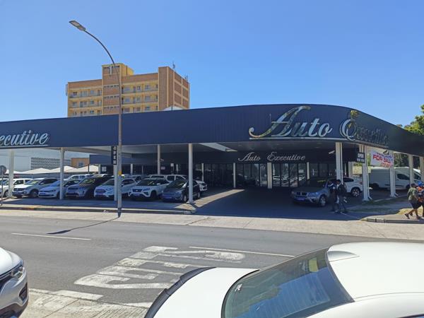 1 637 m² Commercial space