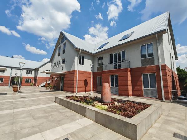 112 m² Commercial space