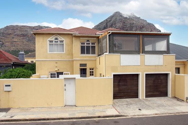 4 Bedroom Apartment